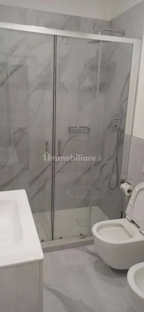 Bilocale in via Novara 160 – Bagno – Appartamento in affitto a San Siro, Milano | Di Guida Real Estate