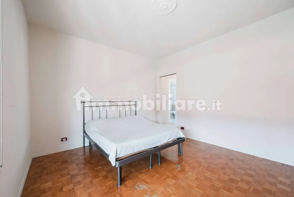 Trilocale in via Tommaso D'Aquino 7 – Camera da letto – Appartamento in vendita a Cittadella - Villaggio Dalmazia, Novara | Di Guida Real Estate